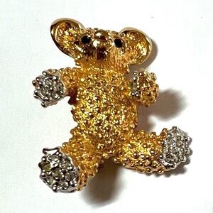 Butler Vintage New Gold Plated Texture Teddy Bear Rhinestone Brooch